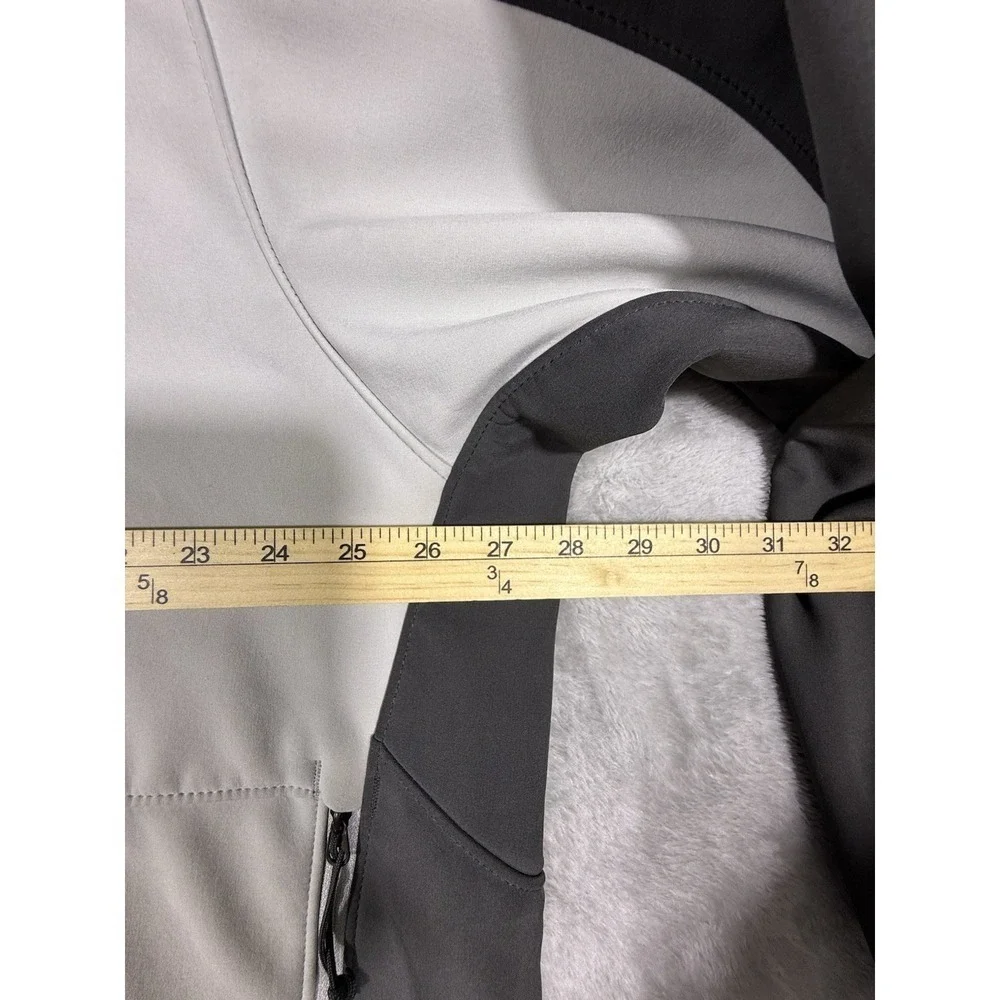 The North Face Men's Black & White Softshell Jacket Size XXL Hiking Outdoors